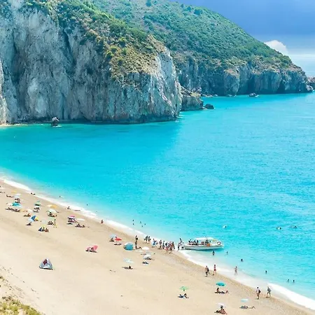 Διαμέρισμα Kathisma Beach *